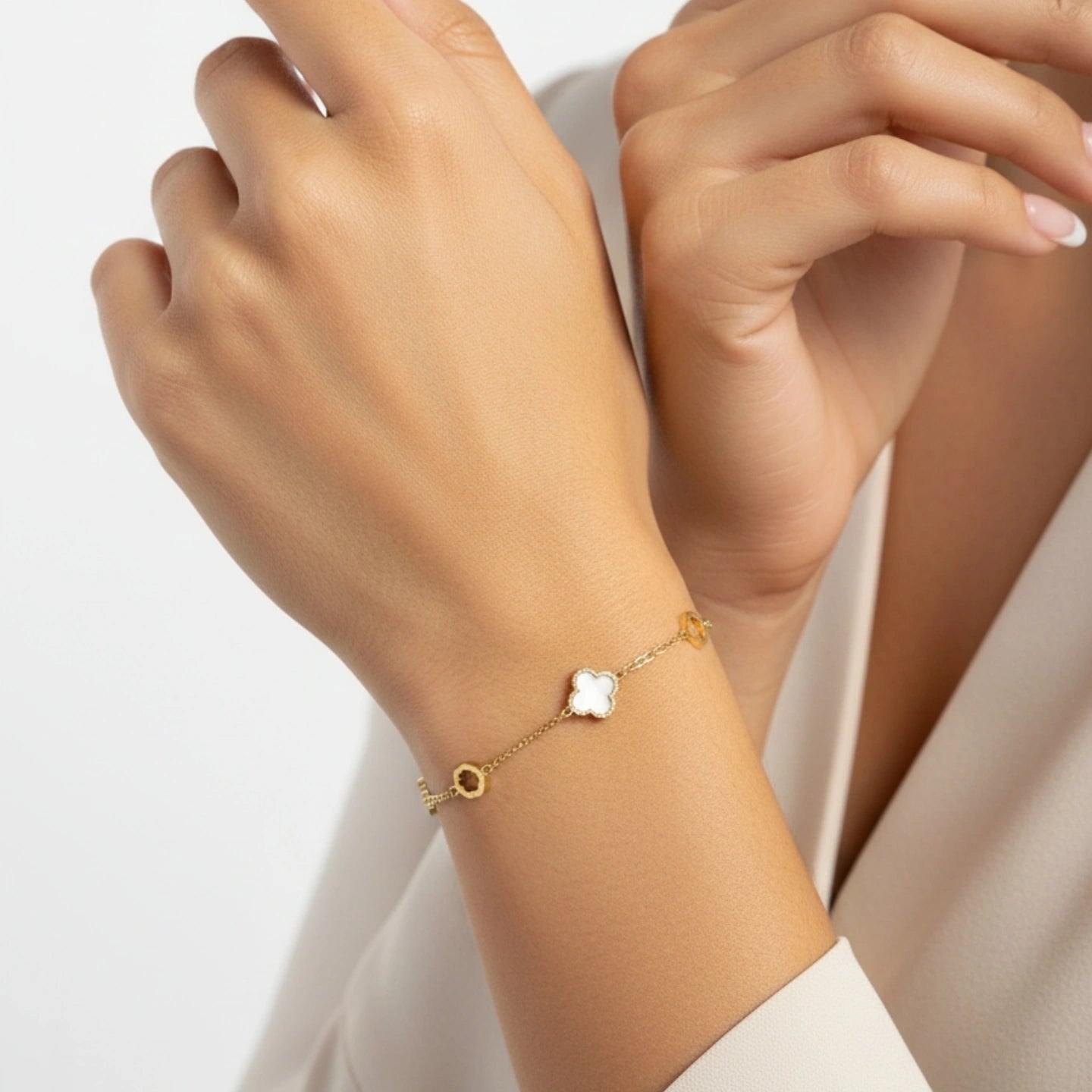 White clover bracelet